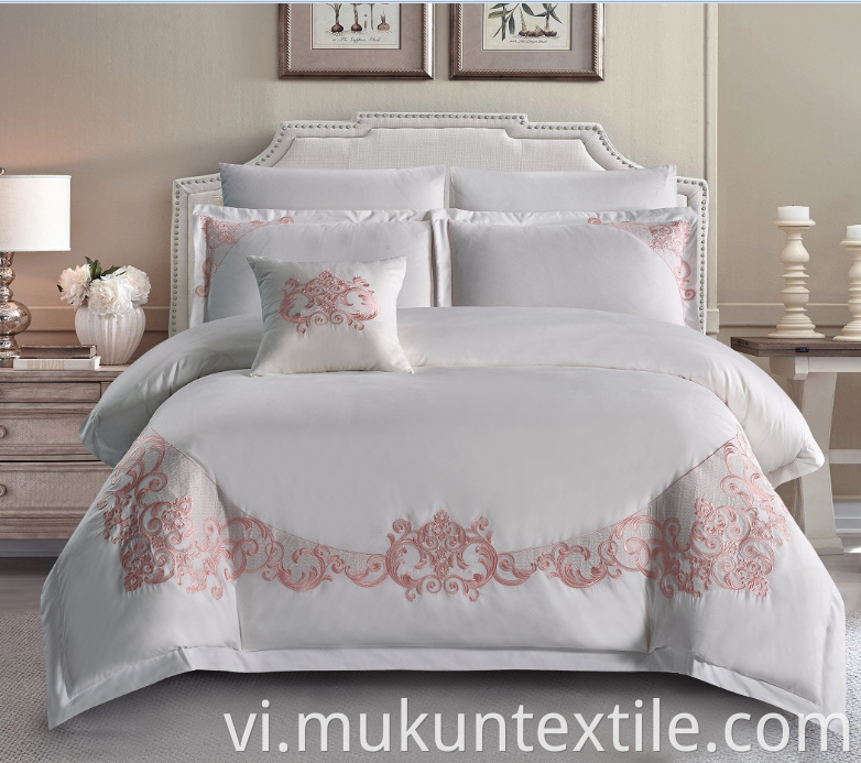  Cotton Embroidery Bedding Set